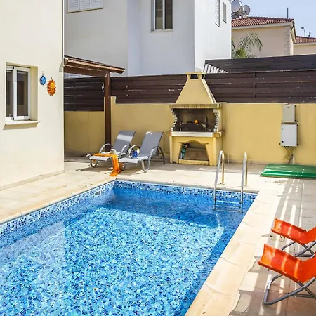 Willa Amber Cyprus Paralimni