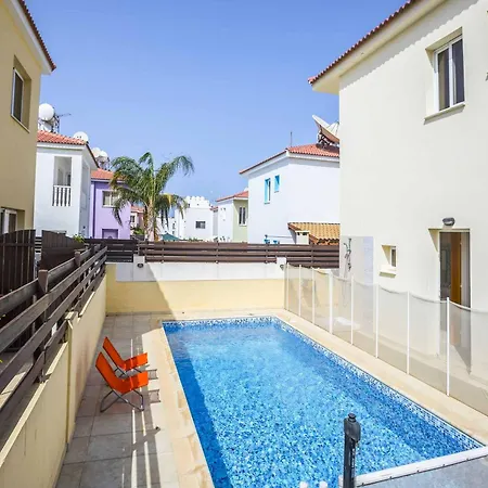 Willa Amber Cyprus *